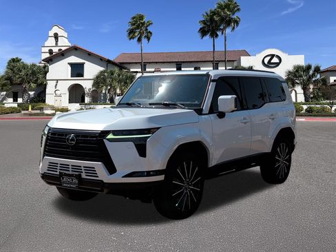 Used 2025 Lexus GX 550 w/ Accessory Package (2T) AWD/4WD image 5