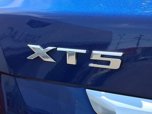 Certified 2023 Cadillac XT5 Premium Luxury w/ Technology Package AWD/4WD image 34
