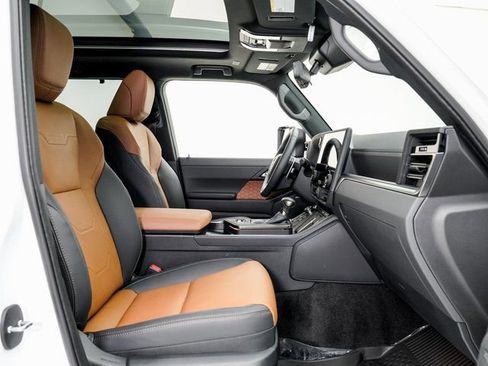 Used 2026 Lexus GX 550 550 Luxury+ w/ Cold Area Package image 24