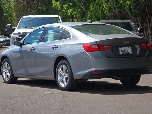 Used 2024 Chevrolet Malibu LS FWD image 6
