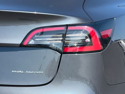 Used 2018 Tesla Model 3 AWD/4WD image 29