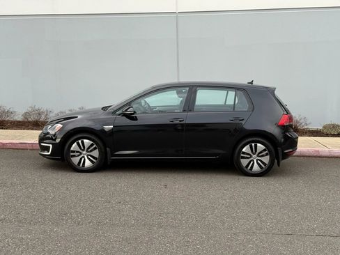 Used 2016 Volkswagen e-Golf SEL Premium w/ Driver Assistance Package image 3