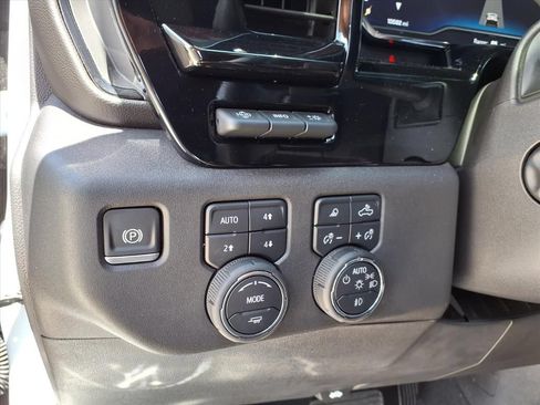 Used 2025 Chevrolet Silverado 1500 ZR2 w/ Technology Package AWD/4WD image 22