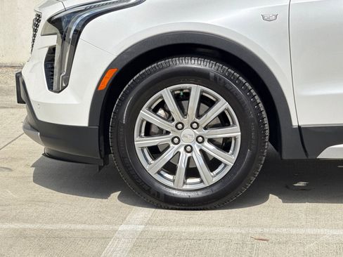 Used 2019 Cadillac XT4 Premium Luxury w/ Technology Package image 12