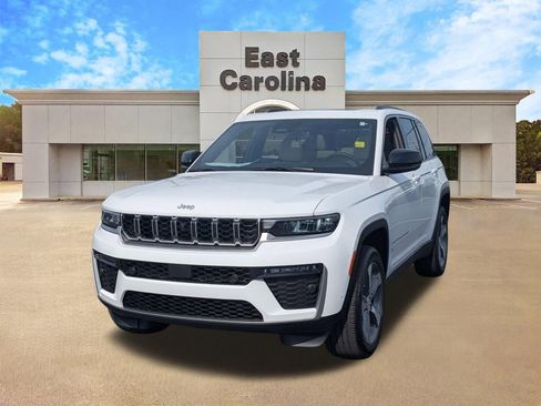New 2026 Jeep Grand Cherokee Limited w/ Luxury Tech Group II RWD image 7