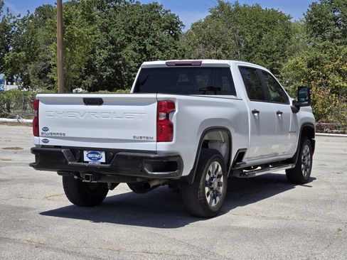 Used 2025 Chevrolet Silverado 2500 Custom w/ Custom Value Package AWD/4WD image 7