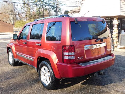 Used 2008 Jeep Liberty Limited w/ Premium Group image 5