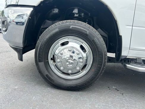 Used 2024 RAM 3500 Big Horn image 9