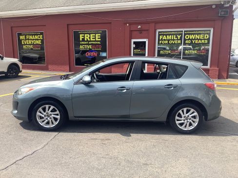 Used 2013 MAZDA MAZDA3 i Touring image 4