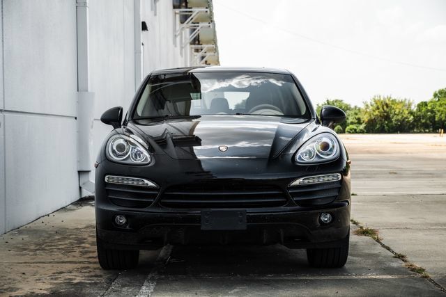 Used 2014 Porsche Cayenne S AWD/4WD image 13