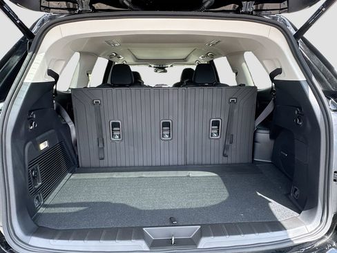 Certified 2025 Subaru Ascent Limited image 36