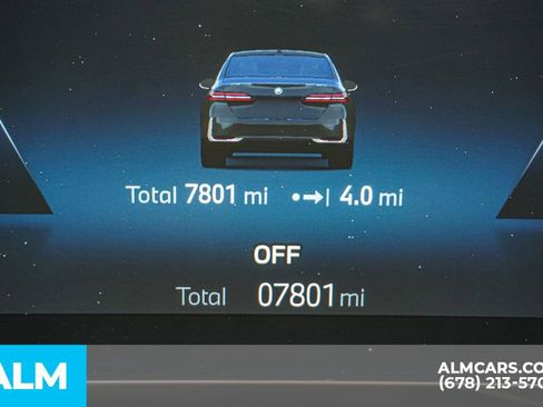 Used 2024 BMW i5 eDrive40i image 64