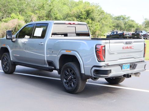 Used 2024 GMC Sierra 2500 AT4 w/ AT4 Premium Plus Package AWD/4WD image 7