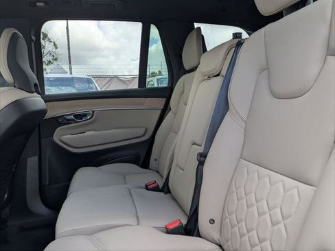 Used 2026 Volvo XC90 B6 Plus w/ Protection Package Premier AWD/4WD image 21