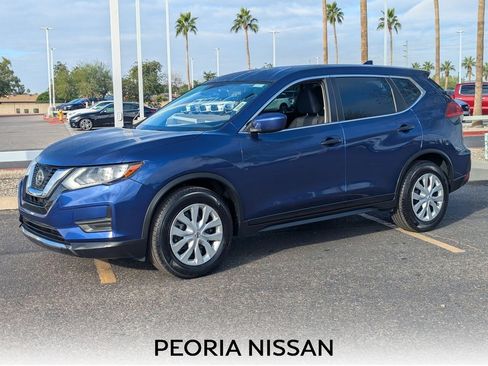 Used 2020 Nissan Rogue S image 1
