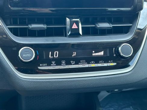 Used 2024 Toyota Corolla LE FWD image 25