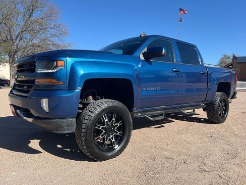 Used 2017 Chevrolet Silverado 1500 LT w/ All Star Edition AWD/4WD image 3