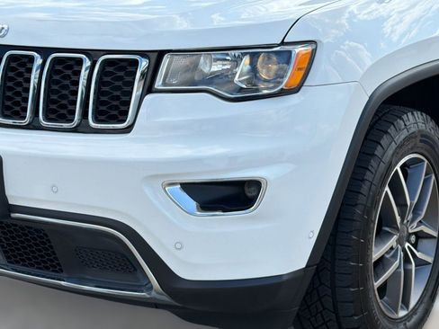 Used 2021 Jeep Grand Cherokee Limited w/ Sun & Sound Group AWD/4WD image 11