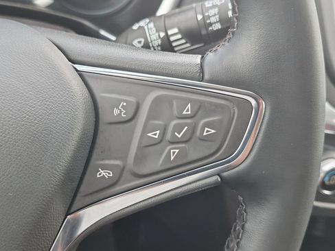 Used 2024 Chevrolet Equinox LT FWD image 15