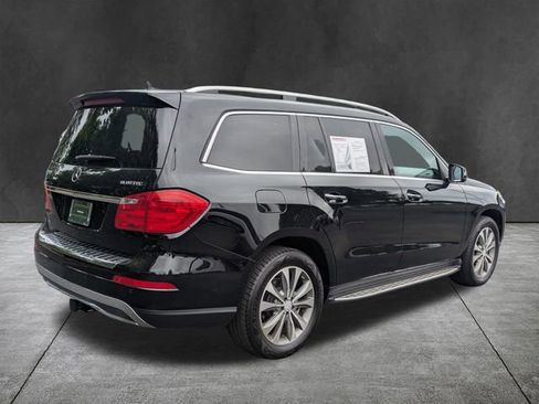 Used 2014 Mercedes-Benz GL 350 BlueTEC 4MATIC image 4