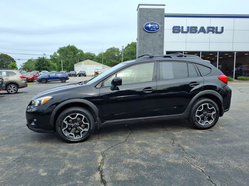 Used 2014 Subaru Crosstrek 2.0i Premium w/ Moonroof Package AWD/4WD image 4