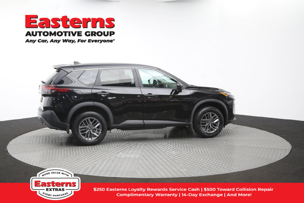 Used 2023 Nissan Rogue S AWD/4WD image 48