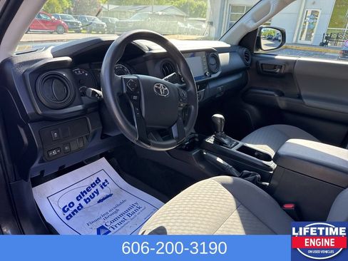 Used 2023 Toyota Tacoma SR AWD/4WD image 15