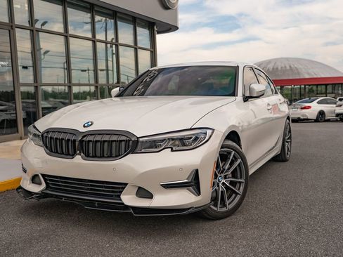 Used 2020 BMW 330i xDrive Sedan w/ Executive Package AWD/4WD image 2