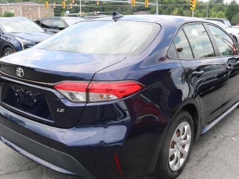 Used 2020 Toyota Corolla LE FWD image 7
