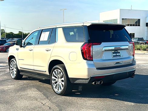 Used 2024 GMC Yukon Denali RWD image 6