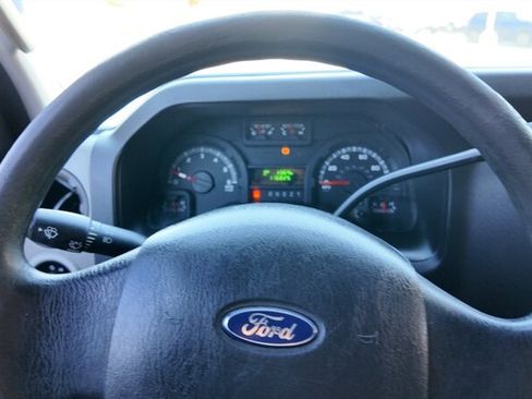 Used 2013 Ford E-150 and Econoline 150 w/ PWR Group RWD image 2