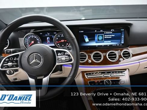 Used 2019 Mercedes-Benz E 300 4MATIC image 26