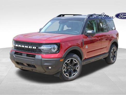 New 2026 Ford Bronco Sport Outer Banks w/ Outer Banks Tech Package+ AWD/4WD image 1