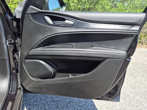 Used 2022 Alfa Romeo Stelvio Sprint RWD image 30