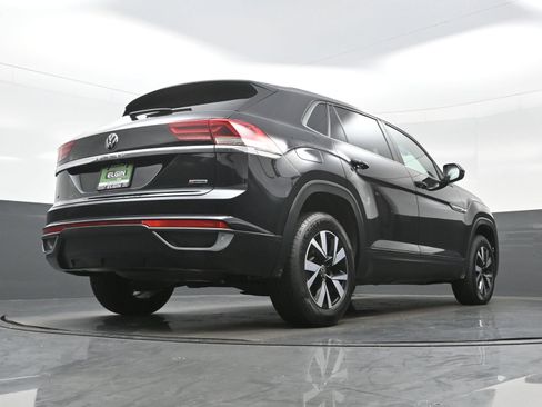 Used 2020 Volkswagen Atlas Cross Sport SE AWD/4WD image 34