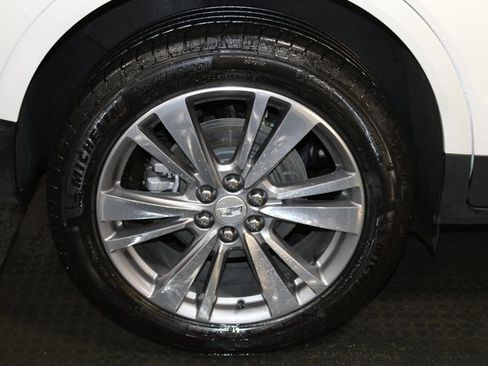 Used 2025 Cadillac XT5 Premium Luxury image 31