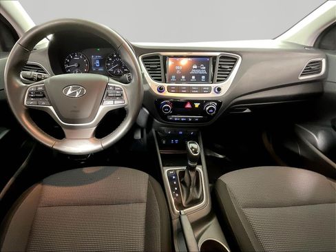 Used 2022 Hyundai Accent Limited FWD image 7