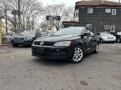 Used 2012 Volkswagen Jetta SE FWD image 4