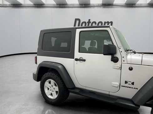 Used 2009 Jeep Wrangler X image 13