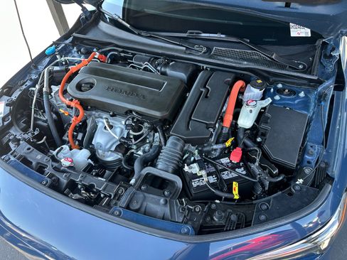 Used 2025 Honda Civic Sport image 28