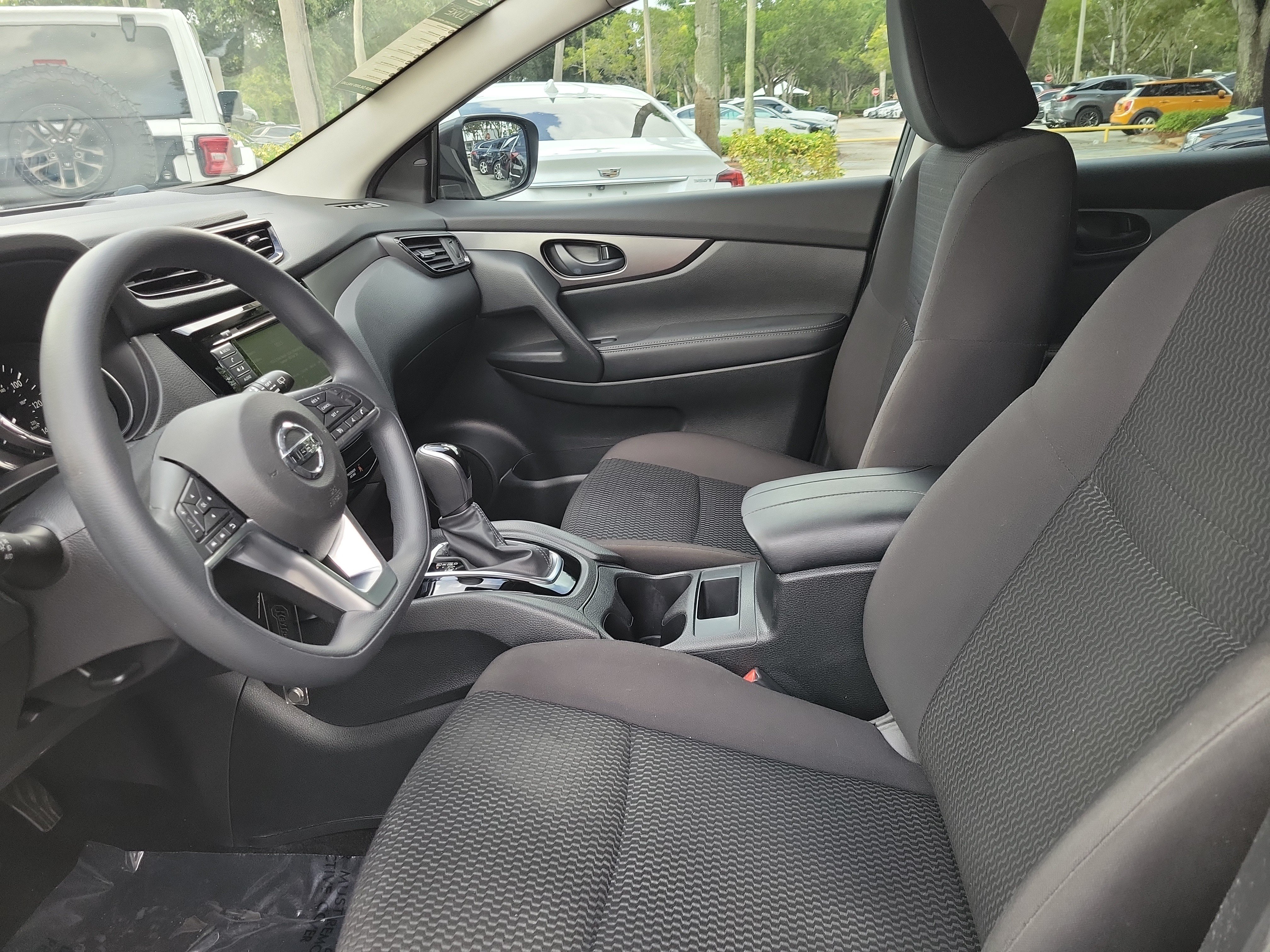 Used 2020 Nissan Rogue Sport S FWD image 16