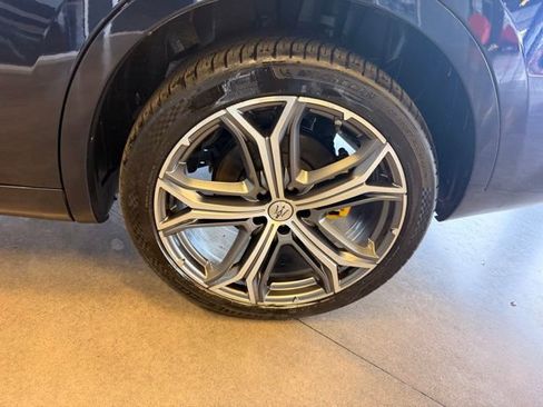 Used 2022 Maserati Levante Modena AWD/4WD image 12
