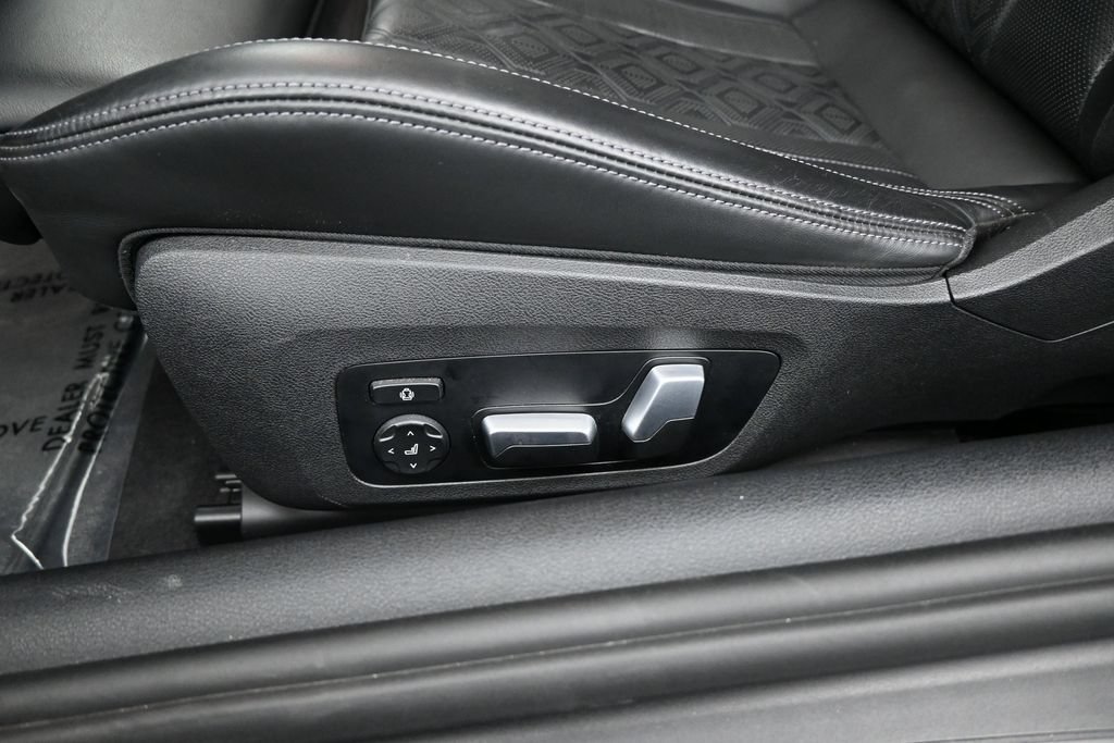 Used 2024 BMW M8 Competition AWD/4WD image 8
