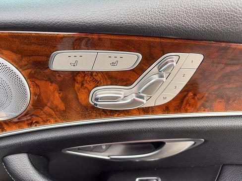 Used 2018 Mercedes-Benz E 400 E 400 4MATIC image 10