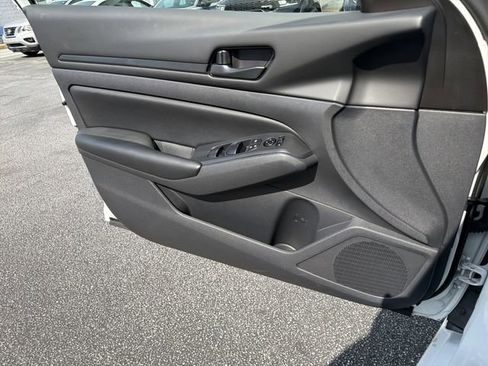 Certified 2025 Nissan Altima 2.5 S FWD image 16