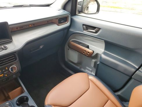 Used 2024 Ford Maverick Lariat image 20