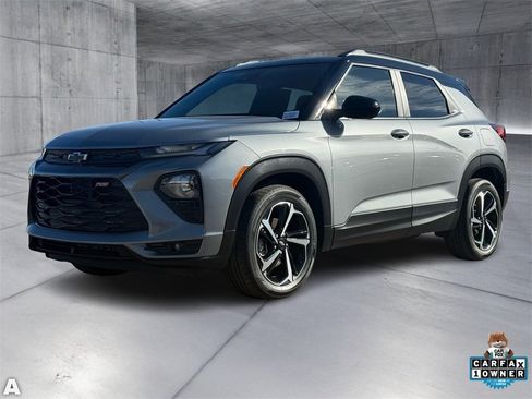 Used 2023 Chevrolet TrailBlazer RS image 2