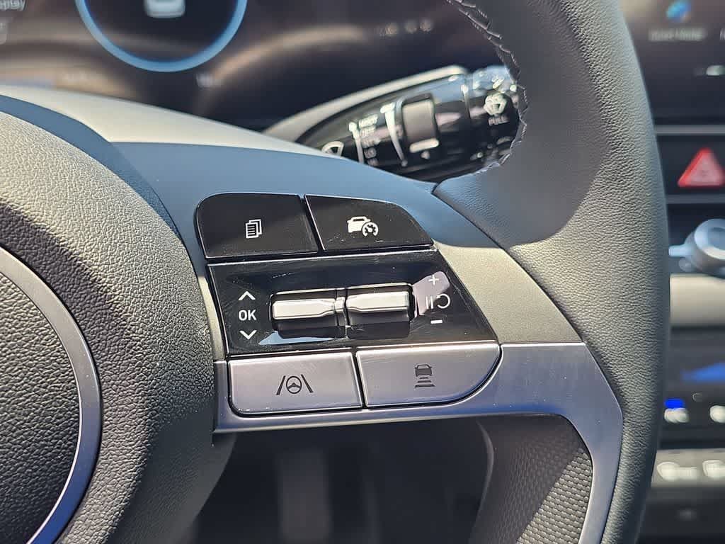 New 2026 Hyundai Elantra Limited FWD image 26