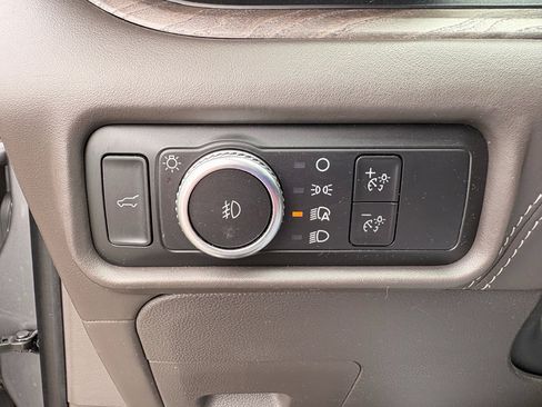 Used 2022 Ford Explorer Platinum w/ Equipment Group 601A image 21