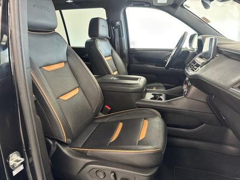 Used 2023 GMC Yukon AT4 AWD/4WD image 30